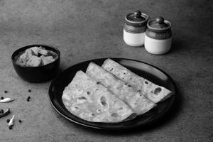 Chapathi  3 Nos With Paneer Tikka Masala
