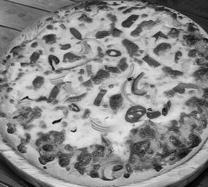 Achari Pizza Medium [10 Inches]