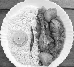 Steamed Rice With Chicken Leg Curry( 1 Big Piece)