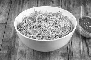 Egg Schezuan Hakka Noodles