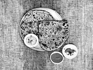 Chicken Kheema Paratha