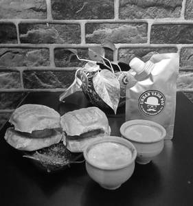 2 Masala Vada Pav With 2 Masala Chai 250ml