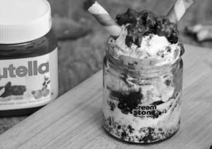 Nutella crunchy brownie jar