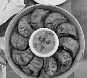 Veg fried momo [8 pieces]