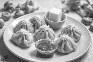 Mushroom Cheese Momo (6pcs)