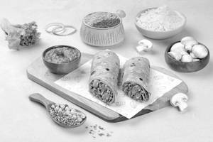 Roasted Mushroom Onion Roll