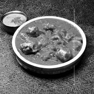 Veg Kolahpuri