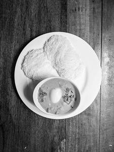 Noolputtu + Mutte (egg) Curry