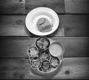 Khasi jaintia mini platter chicken
