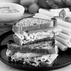 Alfredo Pasta & Vegetable Cheese Grilled Sandwich                                                                               