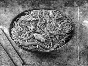 Chilli Garlic Chicken Soft Noodles