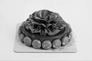 Luxe Belgian Macaron Cake 1.5lb