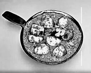 Dum Aloo Kashmiri (Full)                                                                                         