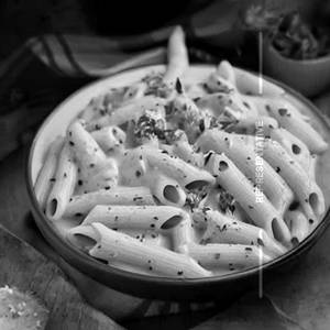 White sauce pasta half