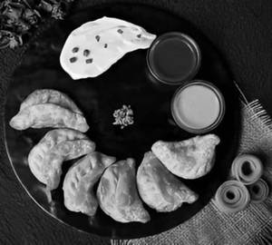 Paneer Fried Momos [Full, 10 Pieces]