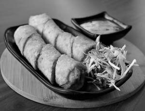 Veg Spring Roll [8 Pcs]