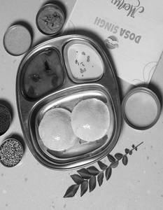 Butter Idli (2 Pcs)