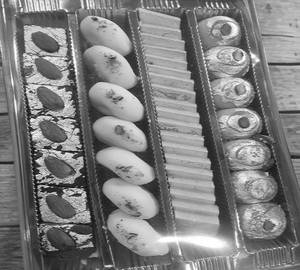 4 Line Sweets Box 1 Kg