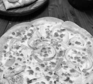 Onion Pizza                