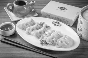 Steamed Chicken Momos (6 Pcs)