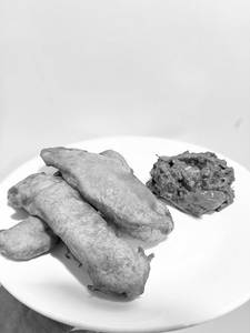 (4) Pazhampori + Beef Fry (mini)