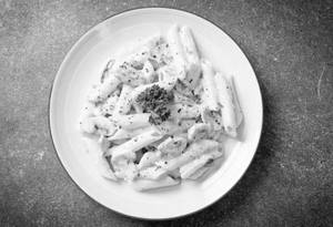 White Sauce Pasta