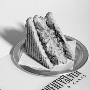 Avocado & Tomato Sandwich