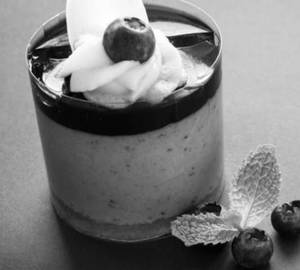 Blueberry mousse pastry