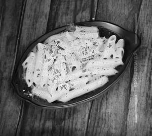 White sauce pasta                      