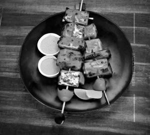 Paneer Achari Tikka
