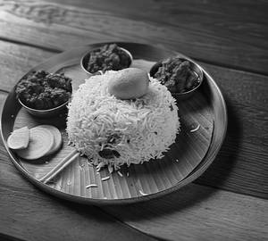 Dorababu vindhu[pulao rice with 3 non-veg curries][serves 1]