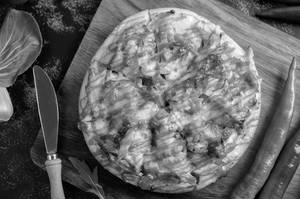 Chicken Dominator Pizza