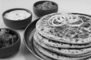 Aloo Paratha With Dahi
