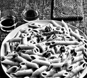 Cheese sauce pasta
