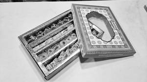 3/4 Line (big) Kaju Sweets Assorted Gift Box