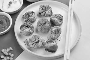 Cheese Corn Momos Fried [8 Pieces]