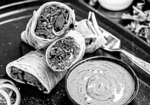 Mia Kalifa Chaap Roll