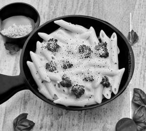 Cheesy Alfredo Penne Pasta