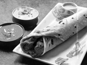 Kali Mirch Chicken Roll