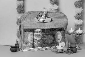 Hamper 16