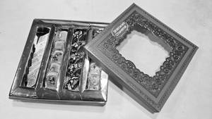 4 Line (medium) Mawa Sweets Assorted Gift Box