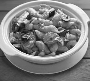 Red sauce pasta