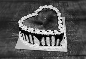 Mini Blueberry Heart Cake [Pure Eggless 350 Gms]