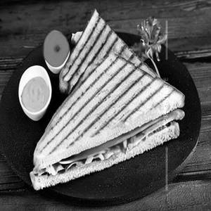 Veg- Club Sandwich (Grilled)