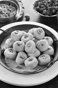 Brown Peda/mathura Peda