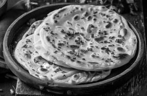 Paneer paratha tandoor