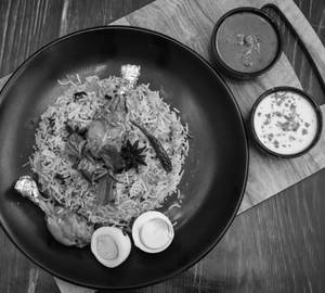 Chicken Biryani With Egg 1Pic