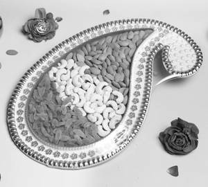 Ambika Dryfruits Tray ( 300 Gms )