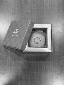 Jumbo Besan Laddoo