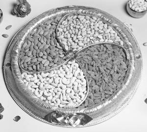 Swastik Dryfruits Gift Pack Tray 18" ( 1100 Gms )